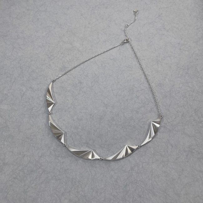 Polaris Arc Necklace - Image 3