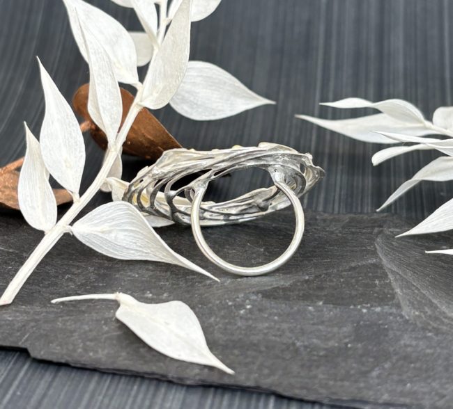 Sterling Silver & 18ct Gold Horixontal Wrap Ring - Image 2